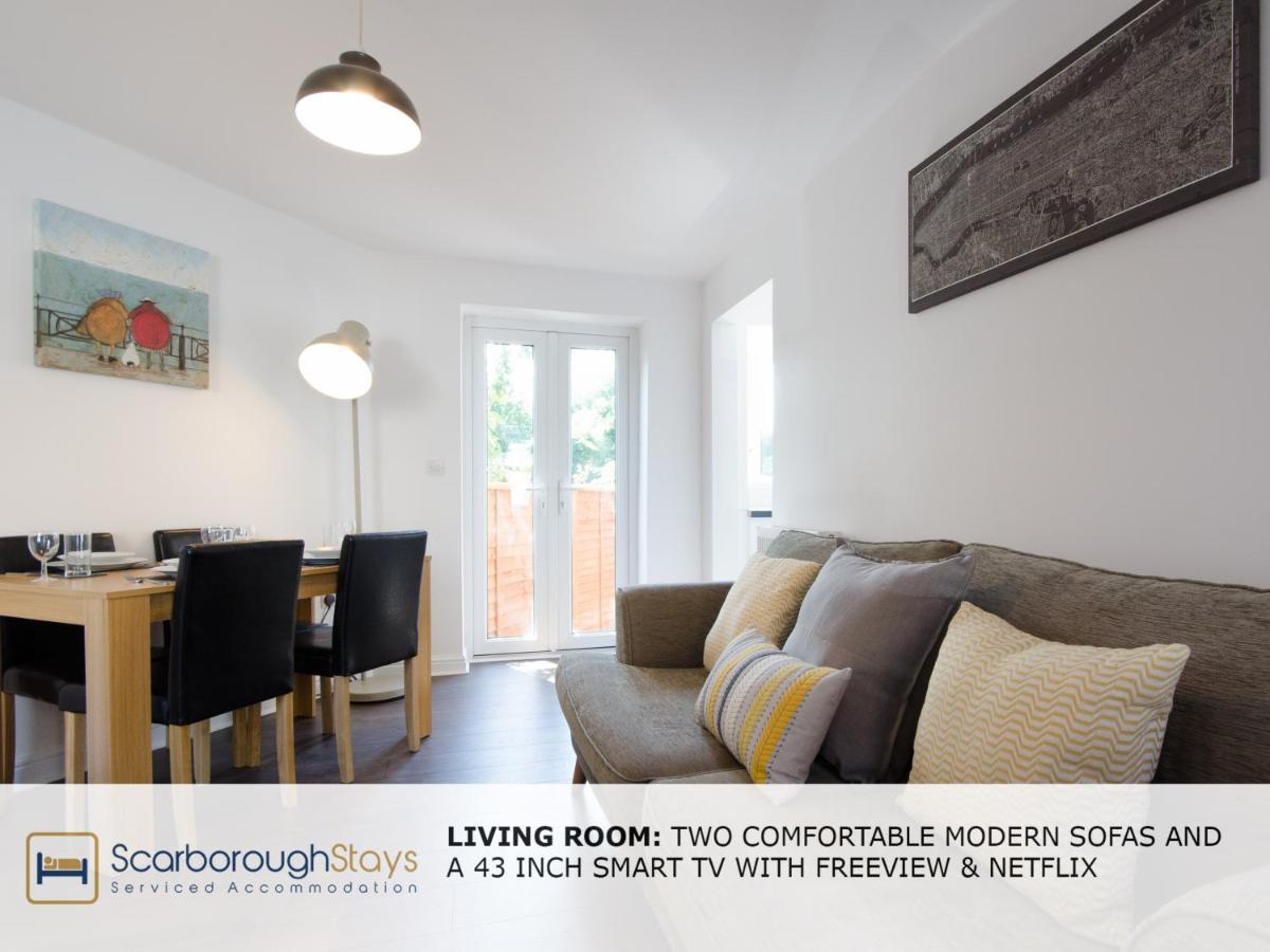 Candler Lodge - 3 Bedroom Townhouse With Parking - Patio Area & Seating Scarborough Exterior photo